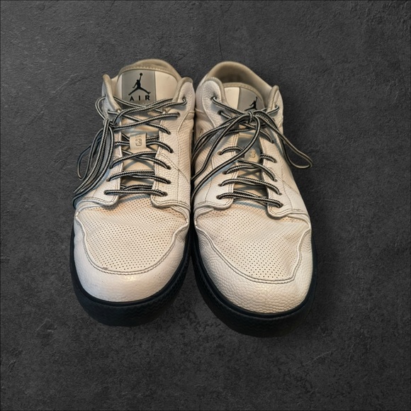 Jordan 1 Low V1 White Obsidian. Mens Size 13 - Picture 3 of 7